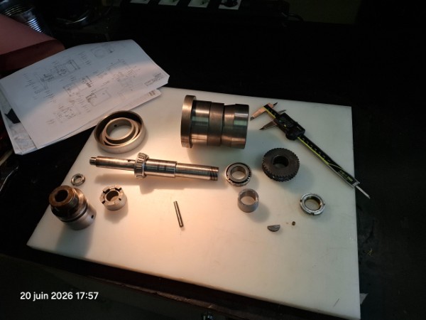 Outillage en cours de maintenance